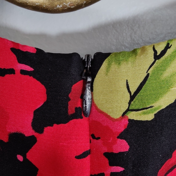 Talbots 100% Silk Red Rose A-Line Midi Dress Size 10 - Picture 5 of 11